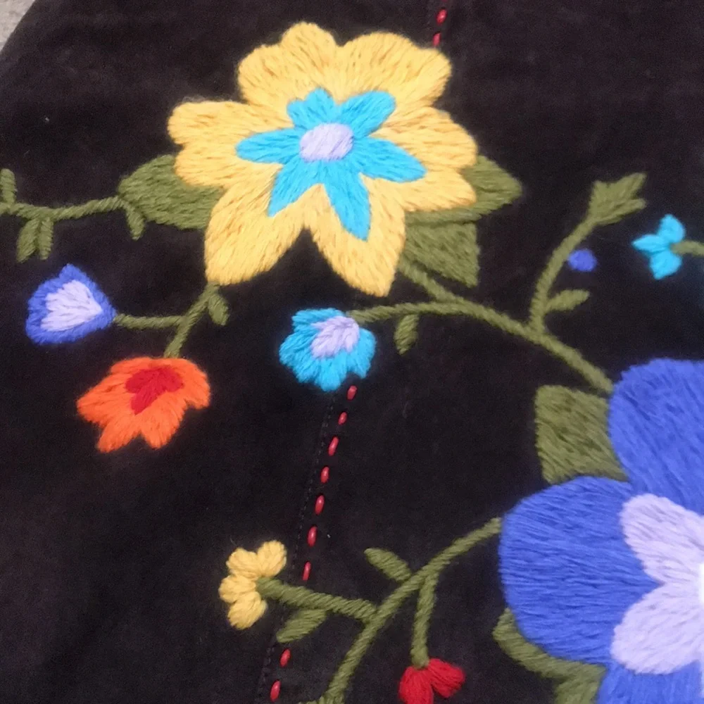 ⚡️FINAL PRICE⚡️ Moschino Cheap and Chic Vintage Flower Leather Skirt - Picture 15 of 16